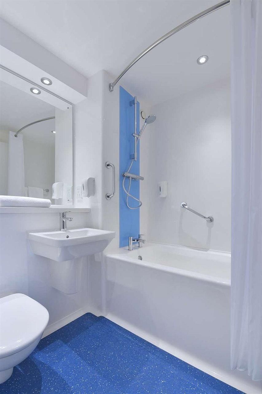 Travelodge Harlow Ngoại thất bức ảnh